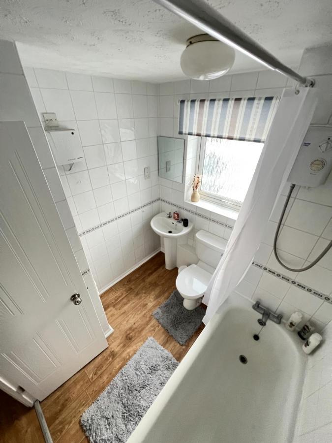 Luxury 2 Bed Apartment Stansted Airport Bishops Stortford Bishop's Stortford Bagian luar foto